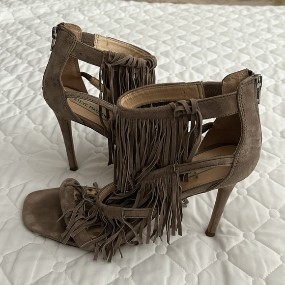 Steve Madden 4 inch Sandals - Picture 2 of 5